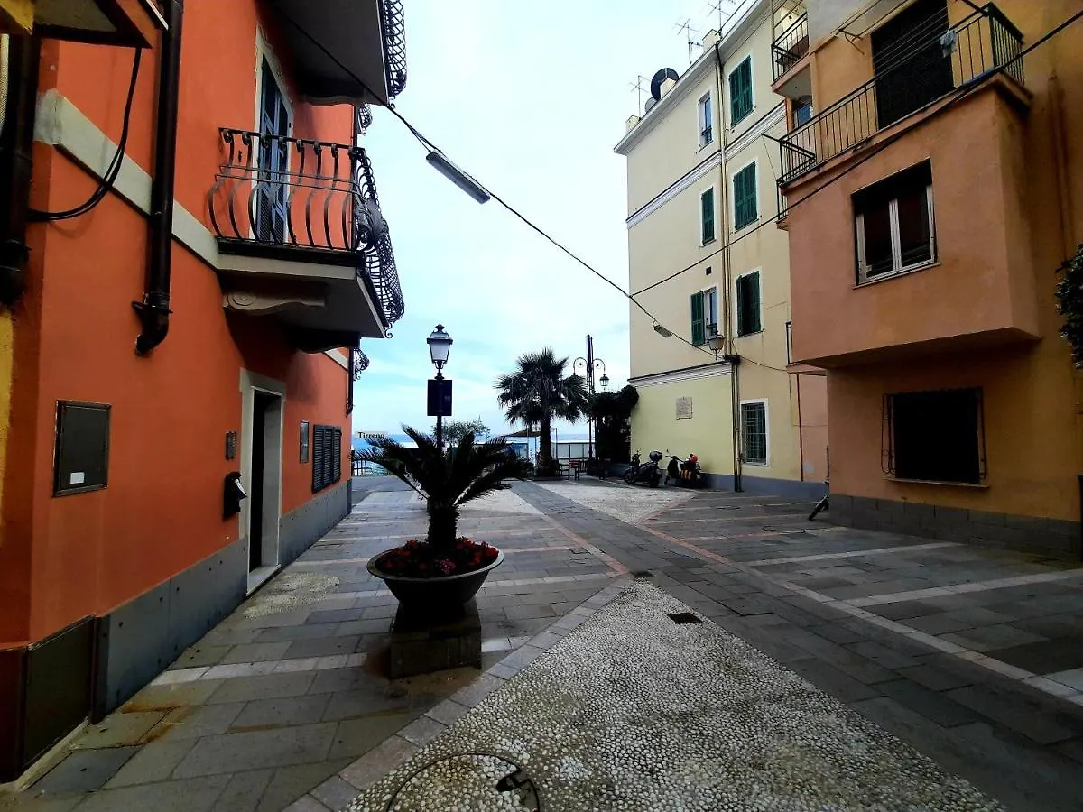Loft Sama Apartment Alassio Italy